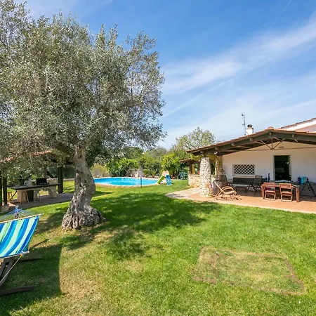 La Casa Sulla Roccia Trulli Pool - Happy * モノーポリ